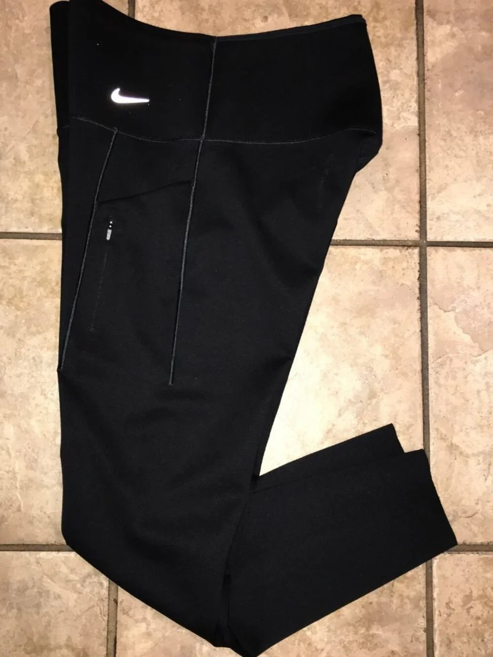 Women's Nike Go Firm-Support High-Rise 7/8 Leggings with Pockets-Size L (DQ5636)